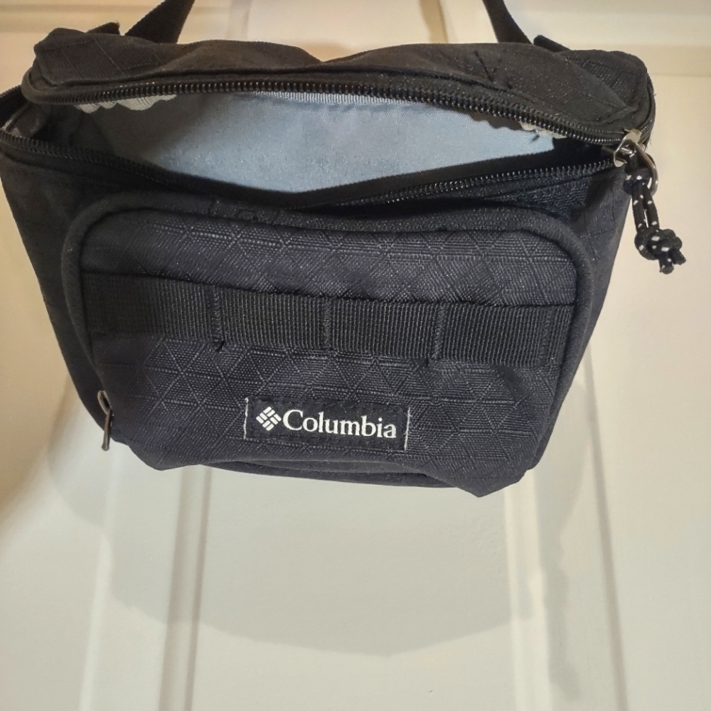 Columbia hip bag